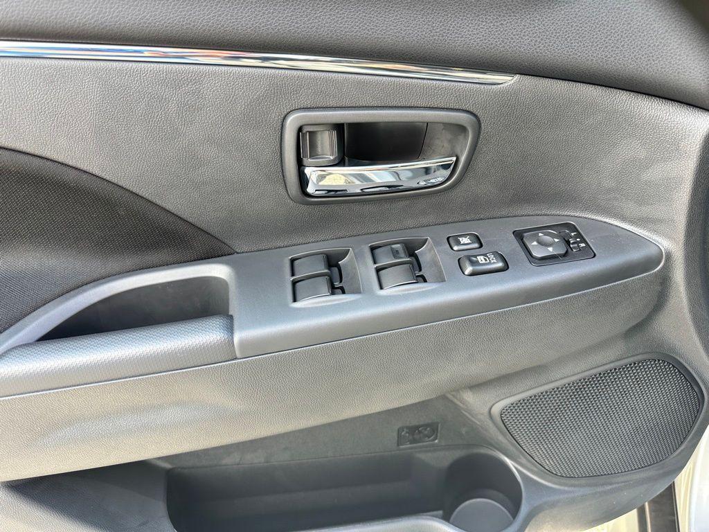new 2025 Mitsubishi Outlander Sport car, priced at $26,570