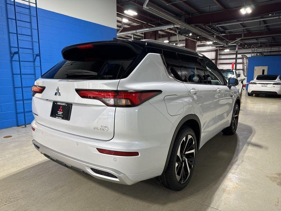 new 2025 Mitsubishi Outlander PHEV car, priced at $52,260