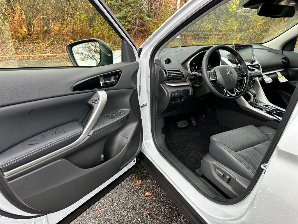 new 2026 Mitsubishi Eclipse Cross car, priced at $34,775
