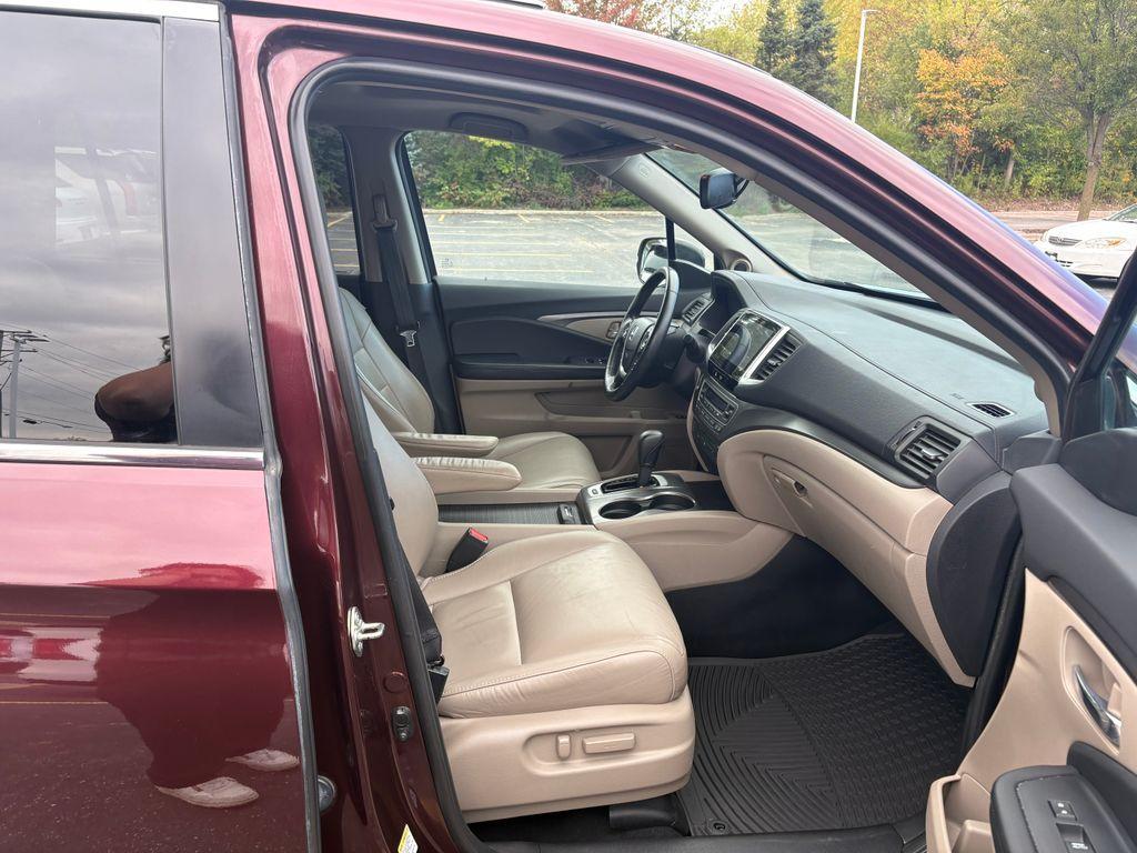 used 2016 Honda Pilot car, priced at $11,547