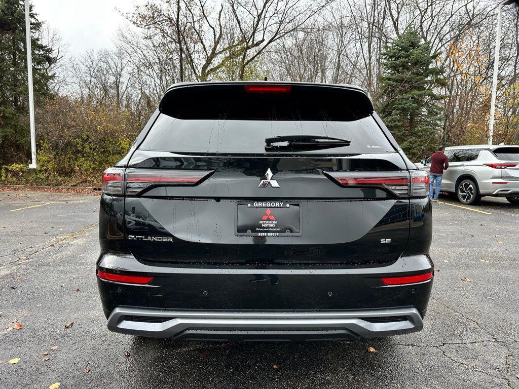 new 2025 Mitsubishi Outlander car, priced at $41,845