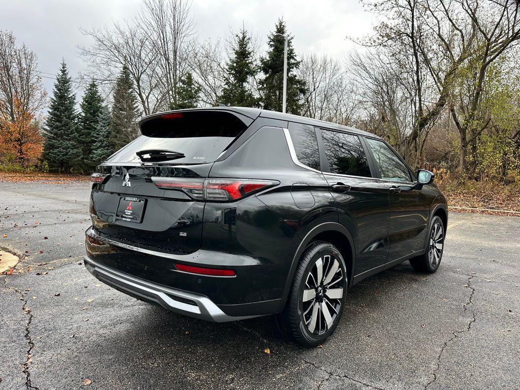 new 2025 Mitsubishi Outlander car, priced at $41,845
