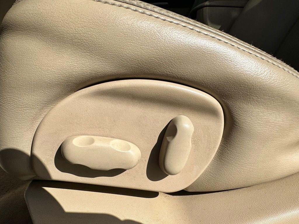 used 2008 Cadillac SRX car, priced at $7,587