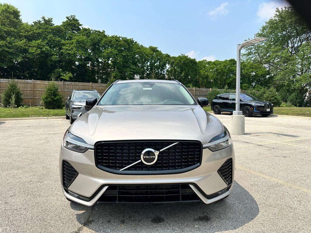 used 2025 Volvo XC60 car, priced at $37,922