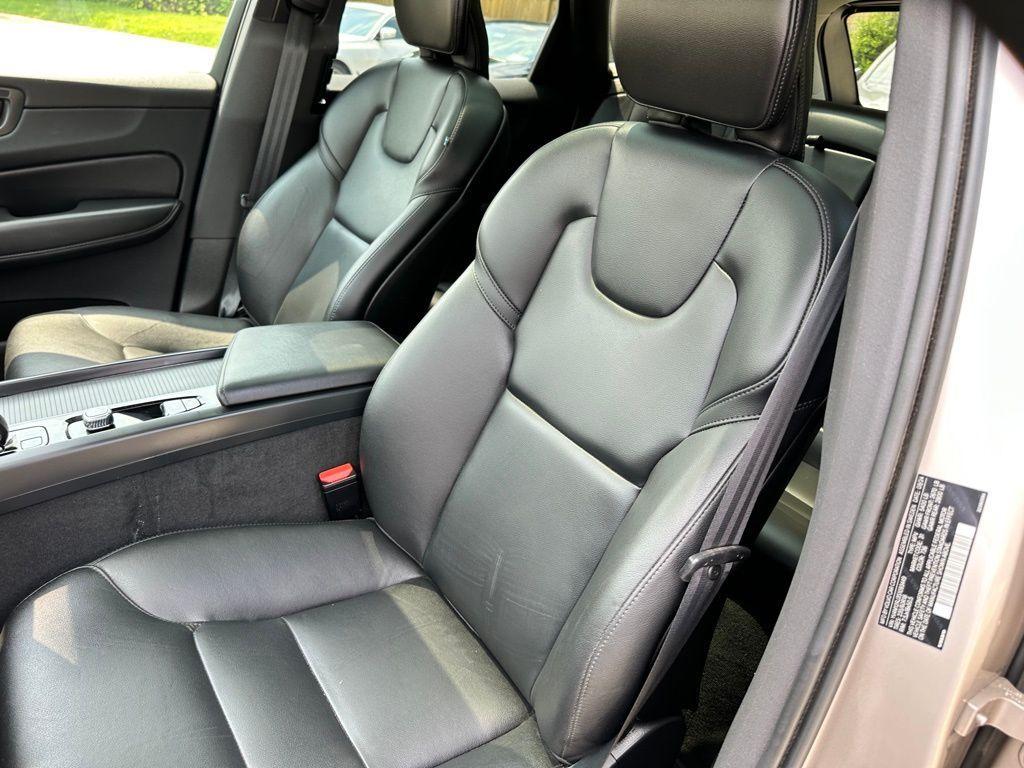 used 2025 Volvo XC60 car, priced at $37,922