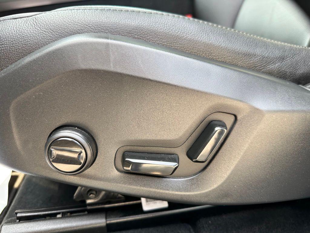 used 2025 Volvo XC60 car, priced at $37,922