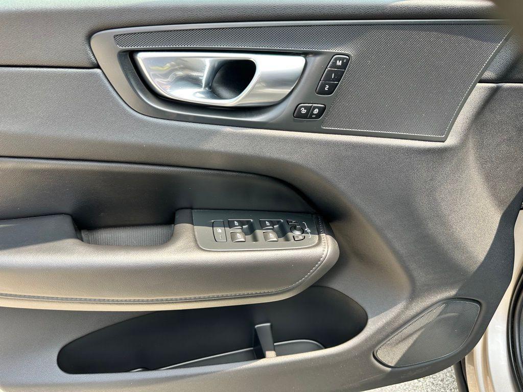 used 2025 Volvo XC60 car, priced at $37,922