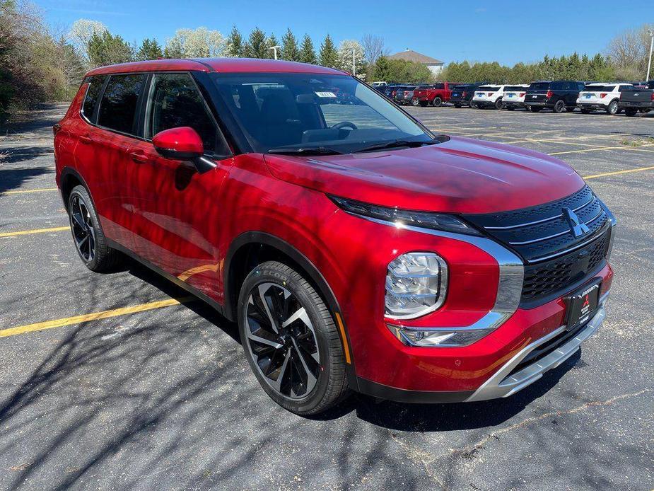 new 2024 Mitsubishi Outlander car, priced at $33,485