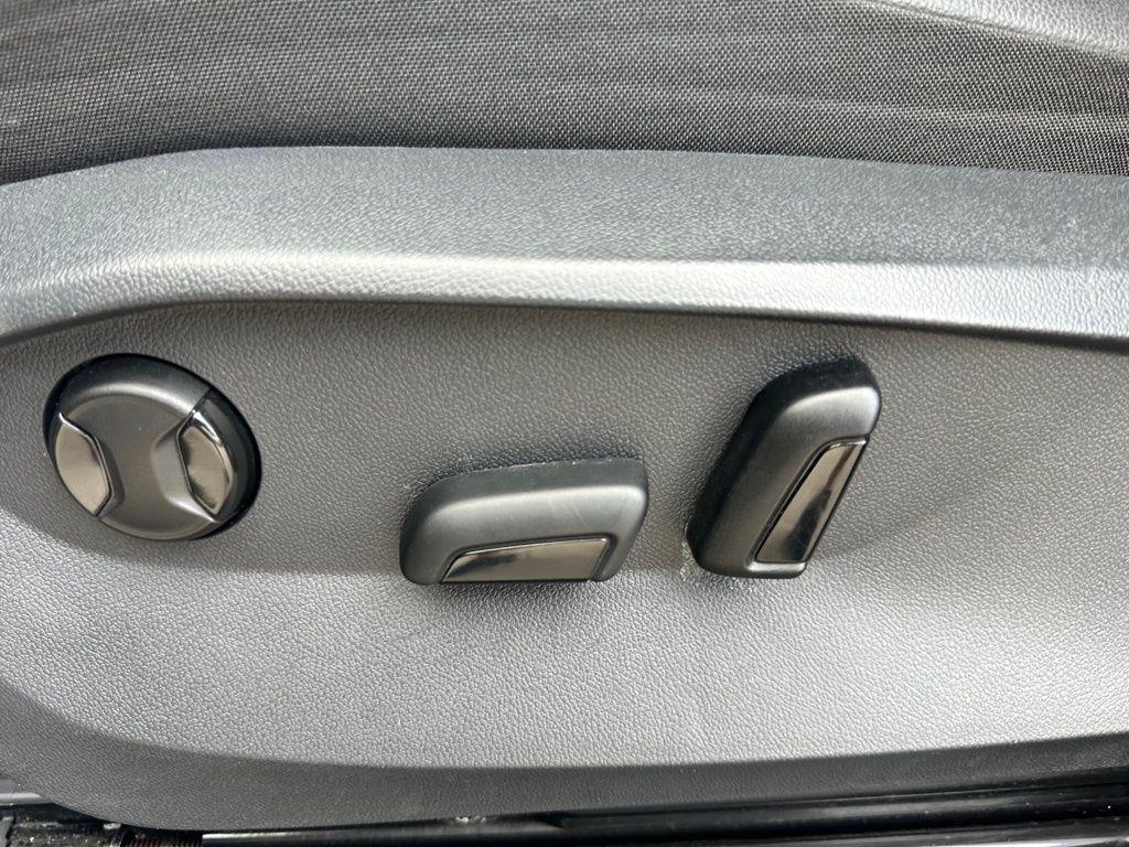 used 2024 Volkswagen Tiguan car, priced at $18,948