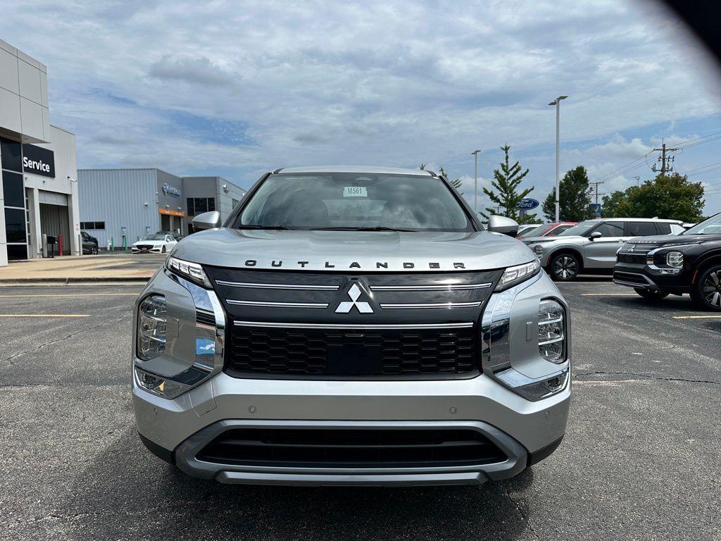 new 2025 Mitsubishi Outlander car, priced at $35,194