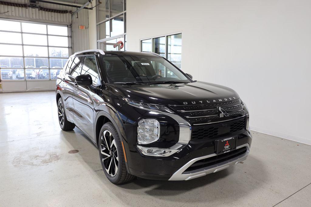 new 2025 Mitsubishi Outlander PHEV car, priced at $48,445