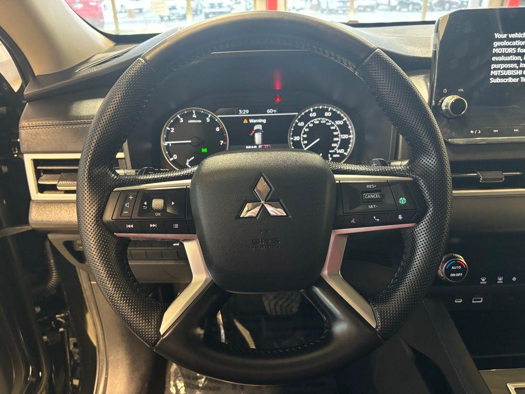 new 2024 Mitsubishi Outlander car, priced at $27,995