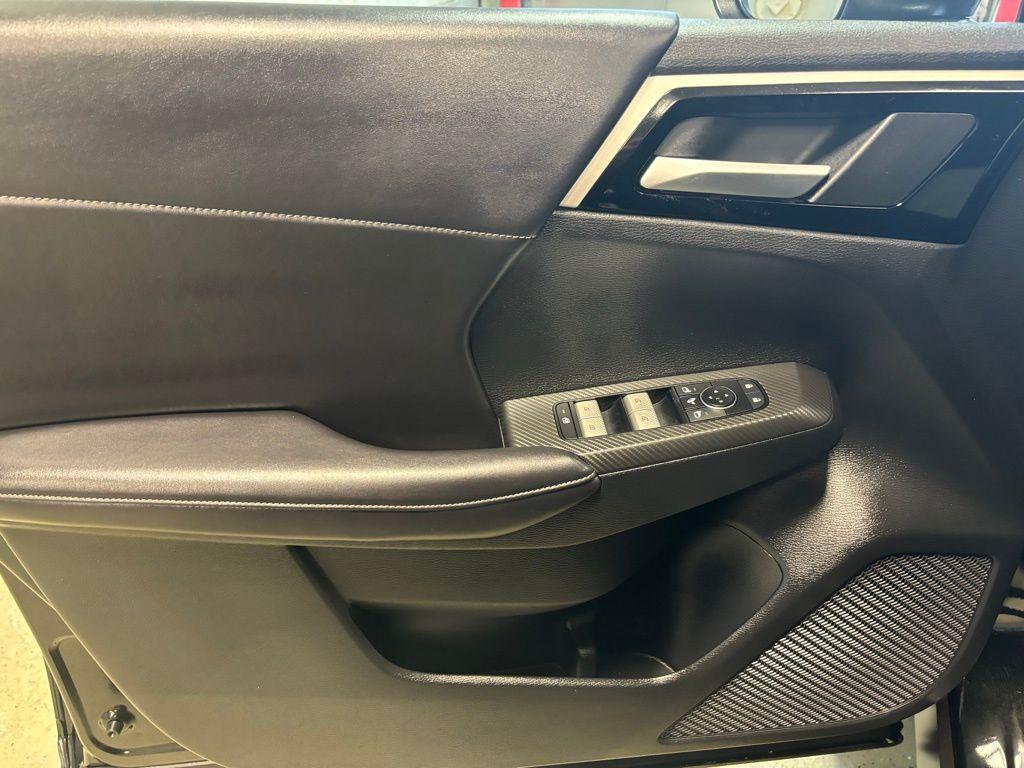 new 2024 Mitsubishi Outlander car, priced at $27,995