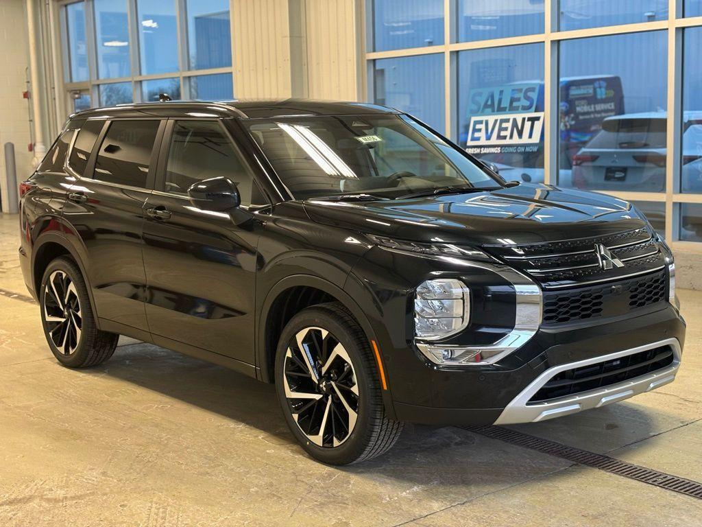 new 2024 Mitsubishi Outlander car, priced at $27,995