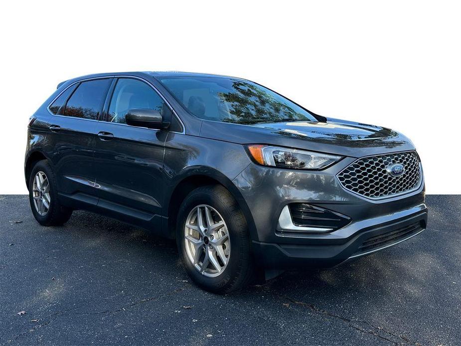 used 2024 Ford Edge car, priced at $28,221