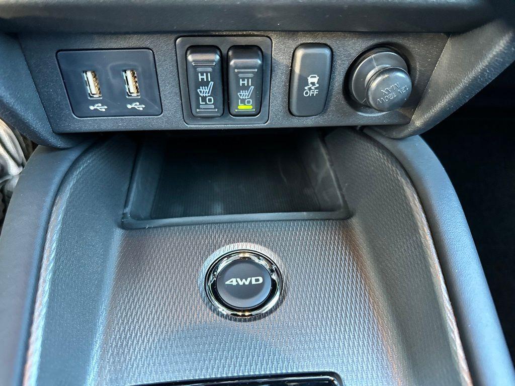 new 2025 Mitsubishi Outlander Sport car, priced at $28,111