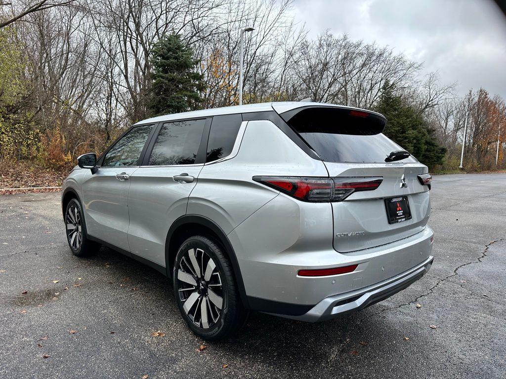 new 2025 Mitsubishi Outlander car, priced at $41,400