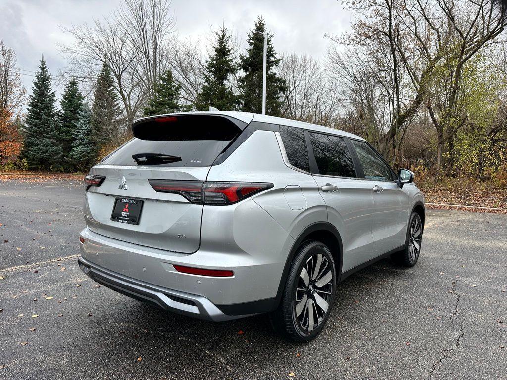 new 2025 Mitsubishi Outlander car, priced at $41,400
