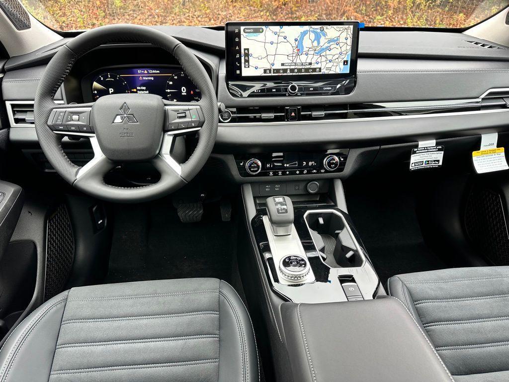 new 2025 Mitsubishi Outlander car, priced at $41,400