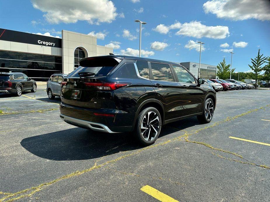 new 2024 Mitsubishi Outlander car, priced at $35,005