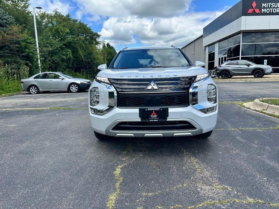 new 2024 Mitsubishi Outlander car, priced at $37,200