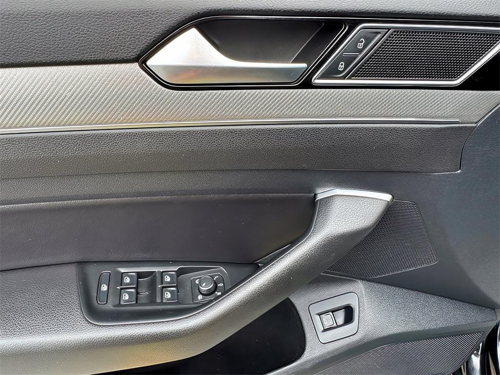used 2019 Volkswagen Arteon car, priced at $20,499