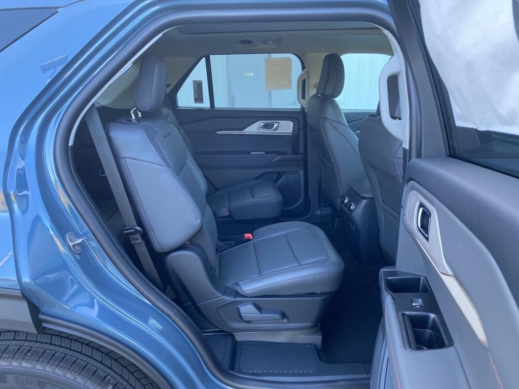 new 2025 Ford Explorer car, priced at $49,999
