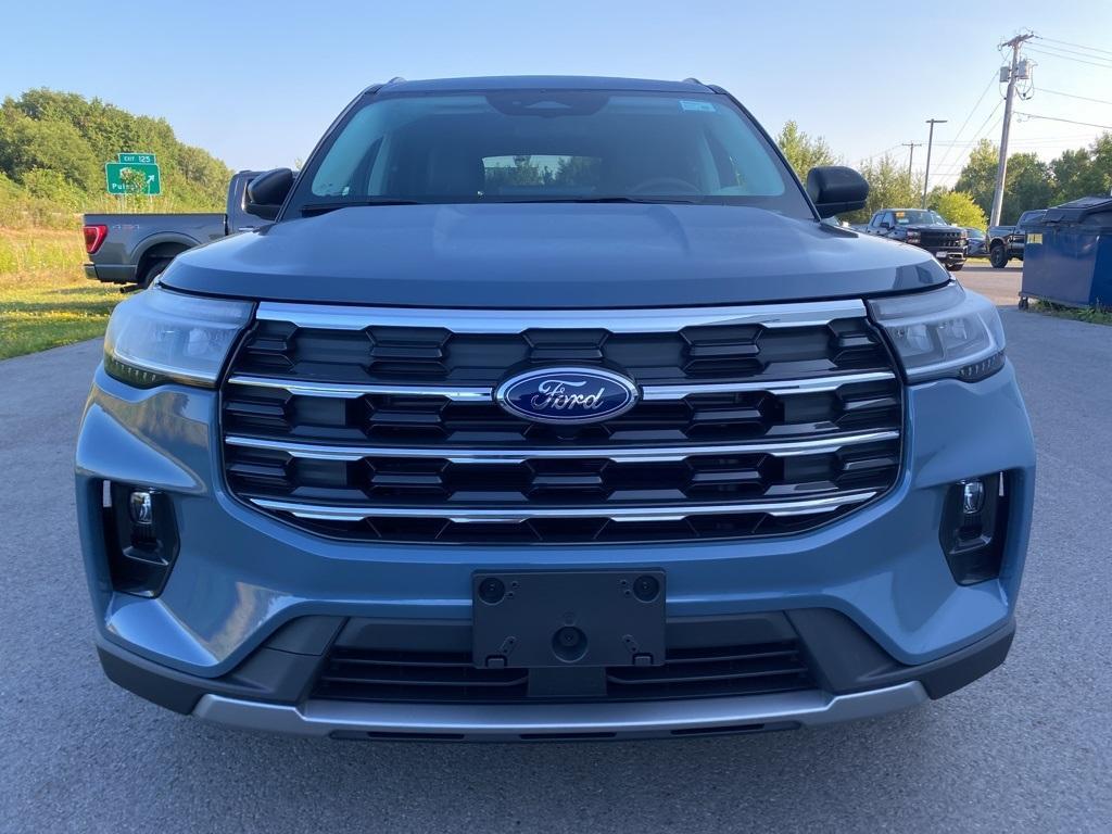 new 2025 Ford Explorer car, priced at $49,999