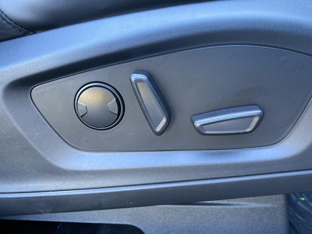 new 2025 Ford Explorer car, priced at $49,999
