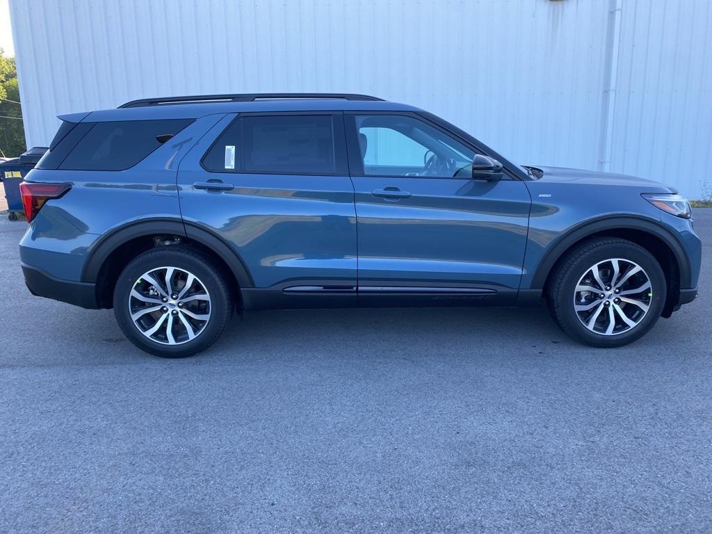 new 2025 Ford Explorer car, priced at $49,999