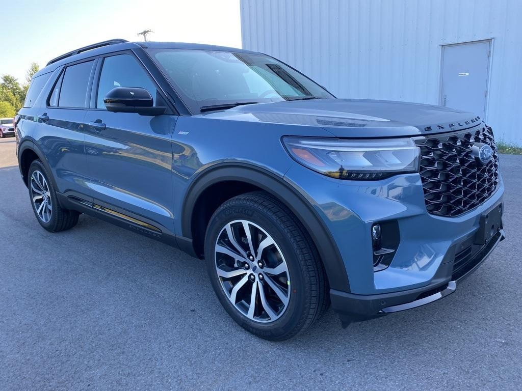 new 2025 Ford Explorer car, priced at $49,999