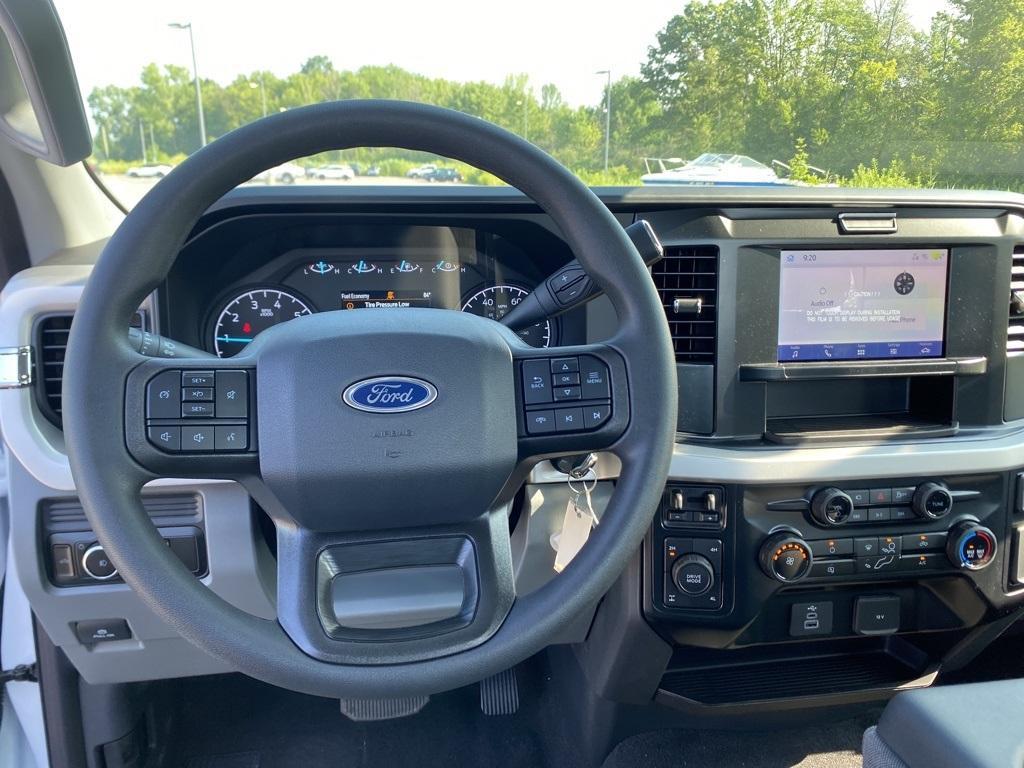 new 2025 Ford F-350 car, priced at $57,920