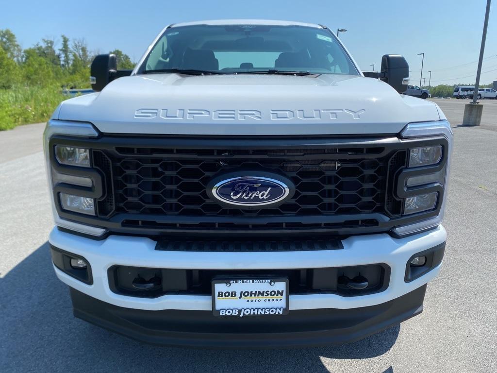 new 2025 Ford F-350 car, priced at $62,730