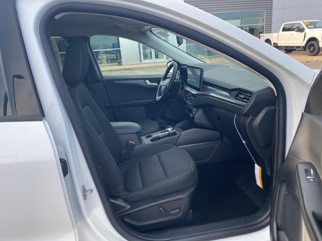 new 2025 Ford Escape car, priced at $36,500