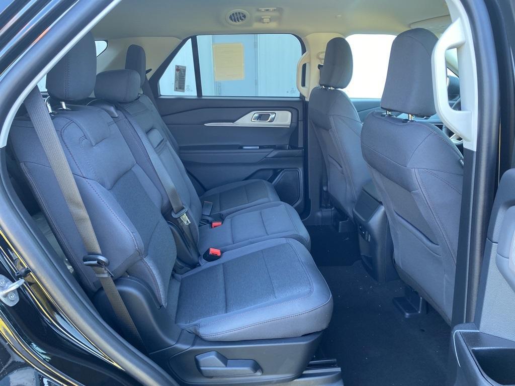 new 2025 Ford Explorer car, priced at $44,999