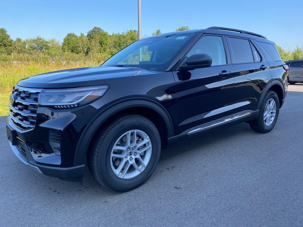 new 2025 Ford Explorer car, priced at $44,999