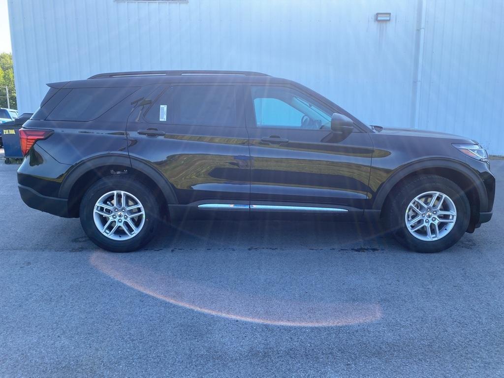 new 2025 Ford Explorer car, priced at $44,999