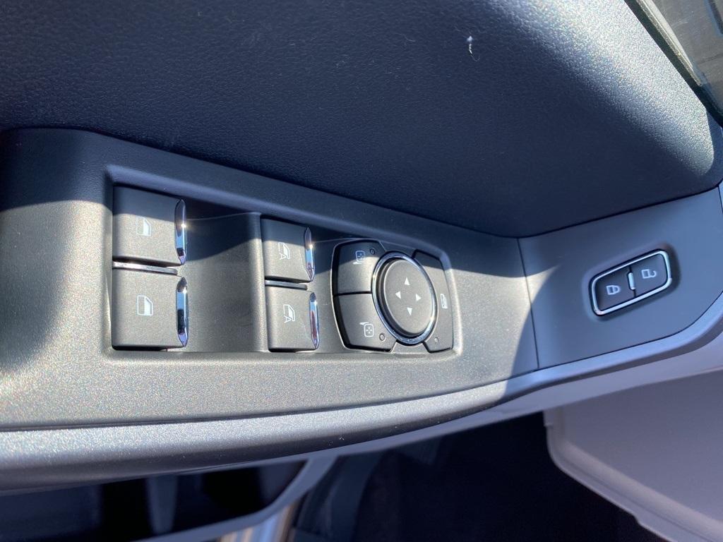 new 2025 Ford F-250 car, priced at $64,250