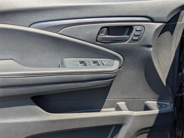 used 2022 Honda Pilot car, priced at $34,998
