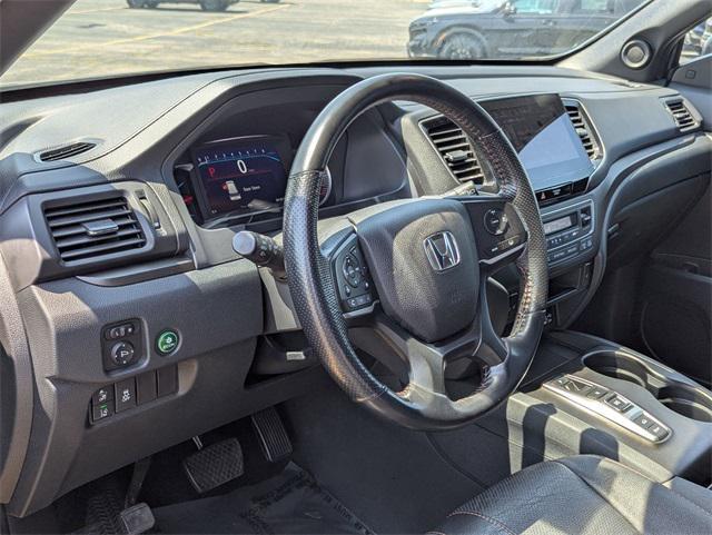 used 2022 Honda Pilot car, priced at $34,998