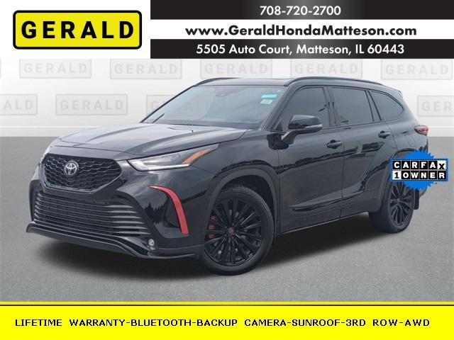 used 2021 Toyota Highlander car, priced at $35,897