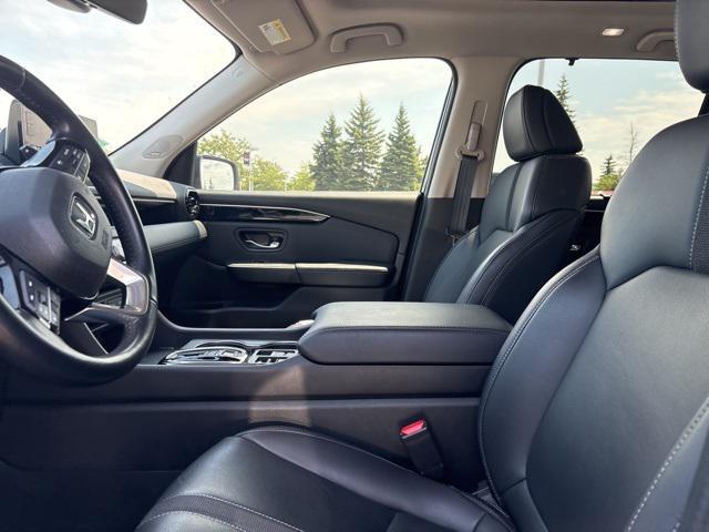 used 2023 Honda Pilot car, priced at $42,998