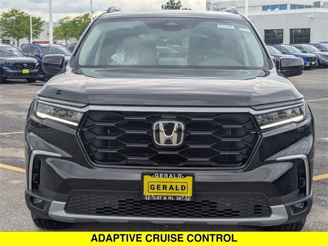 new 2025 Honda Pilot car, priced at $52,950