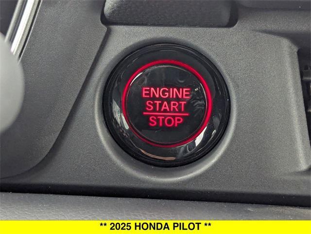 new 2025 Honda Pilot car, priced at $52,950
