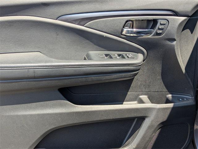 used 2022 Honda Pilot car, priced at $34,387