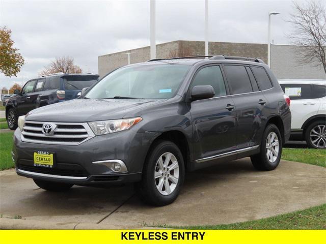 used 2012 Toyota Highlander car, priced at $13,990