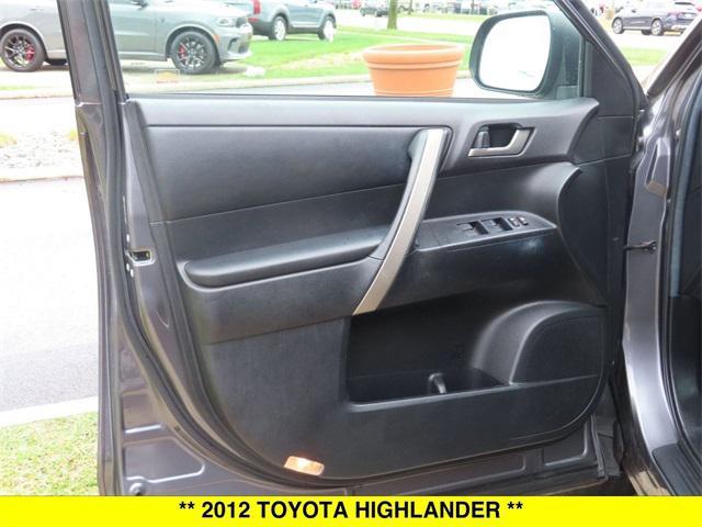 used 2012 Toyota Highlander car, priced at $13,990