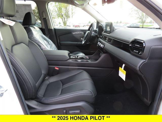 new 2025 Honda Pilot car, priced at $49,650