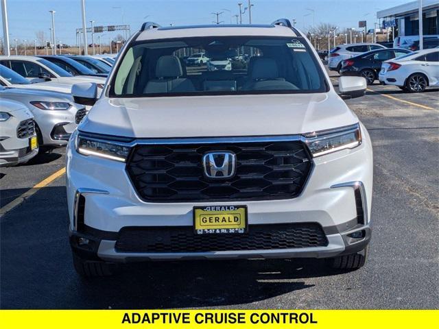 new 2025 Honda Pilot car, priced at $53,225