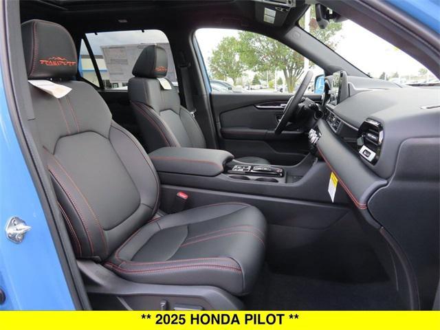 new 2025 Honda Pilot car, priced at $51,430